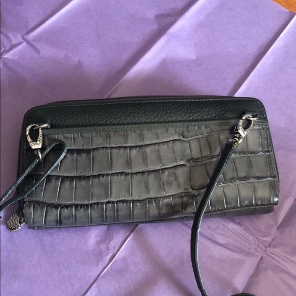 Brighton Crossbody/Wallet - Picture 5 of 5